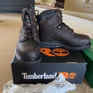 Never worn mens timberland boots
